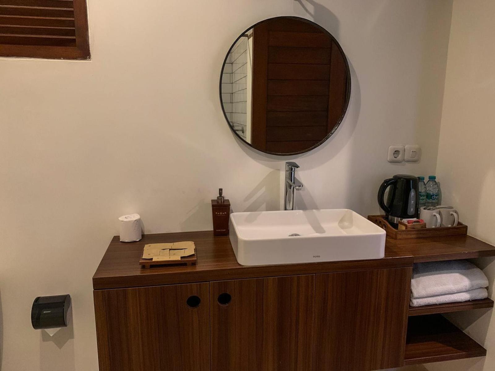 Ratan Uluwatu Hotel And Villas Εξωτερικό φωτογραφία